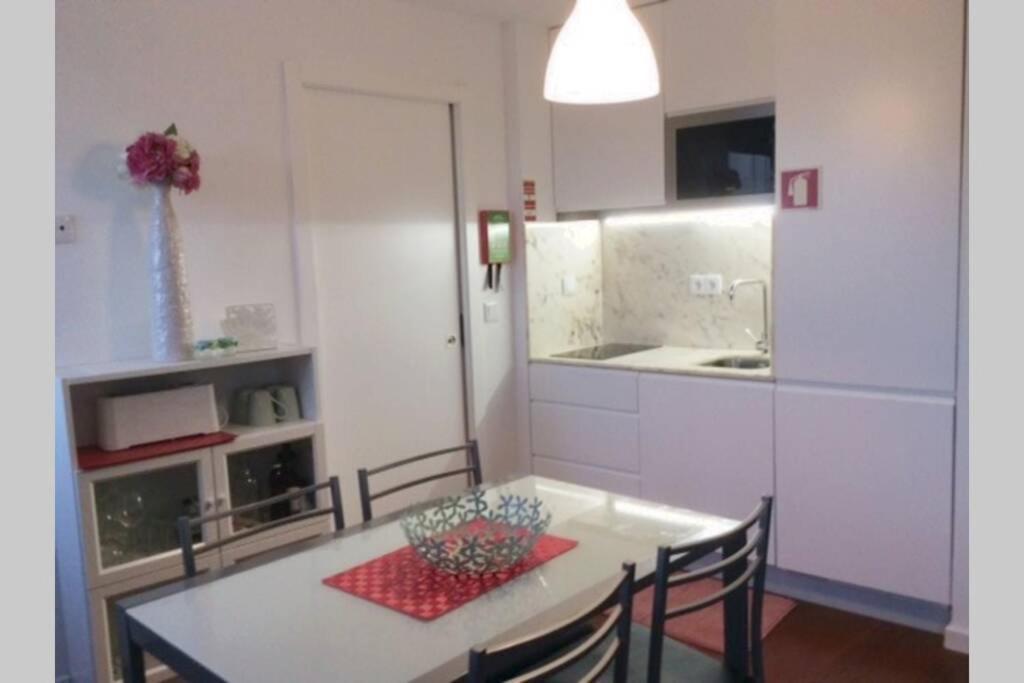 Ferienwohnung Espelho Da Ria No Coracao De Aveiro Exterior foto